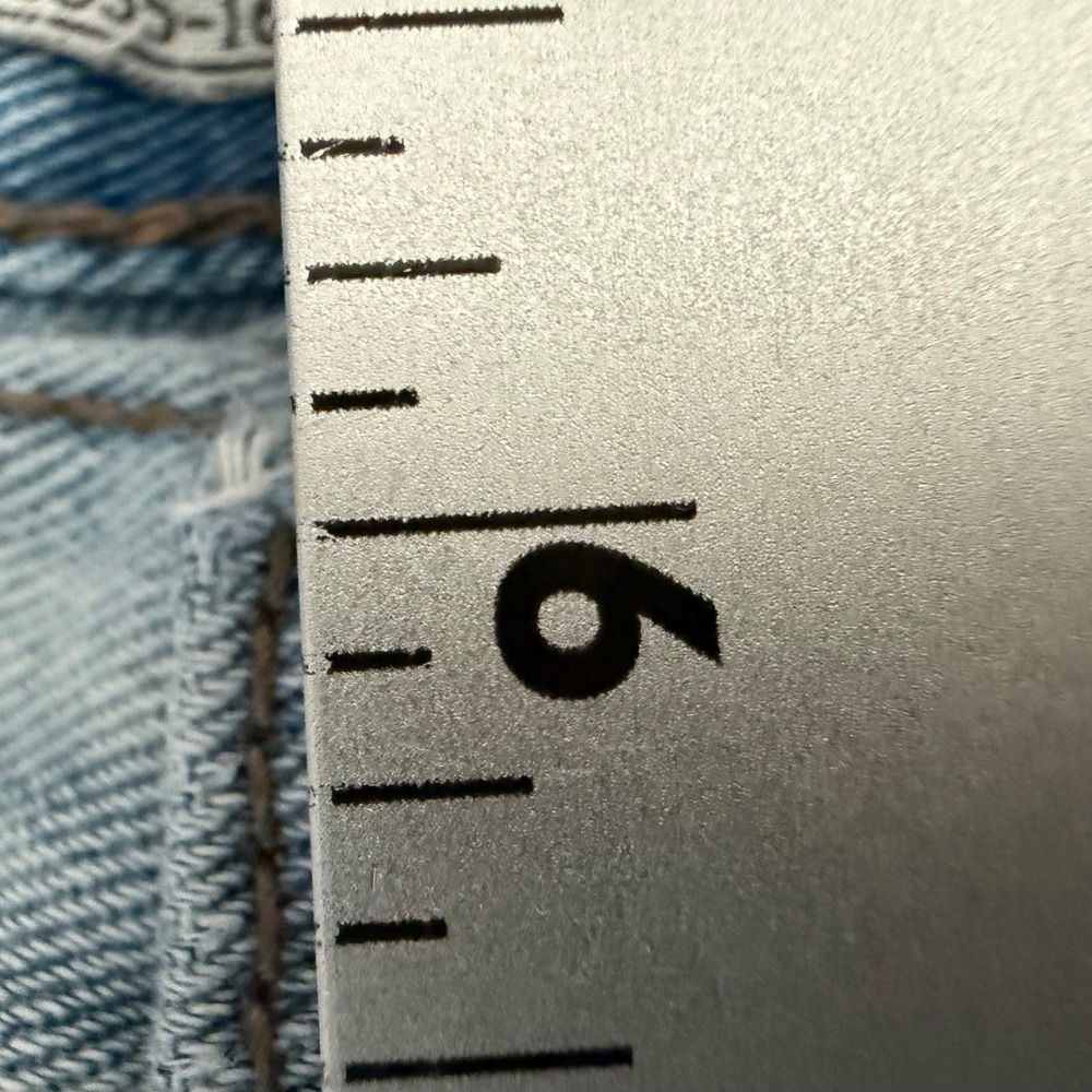 Free People Womens Light Wash Distressed Denim Cut Off Shorts Button Fly Size 27 - Picture 13 of 16